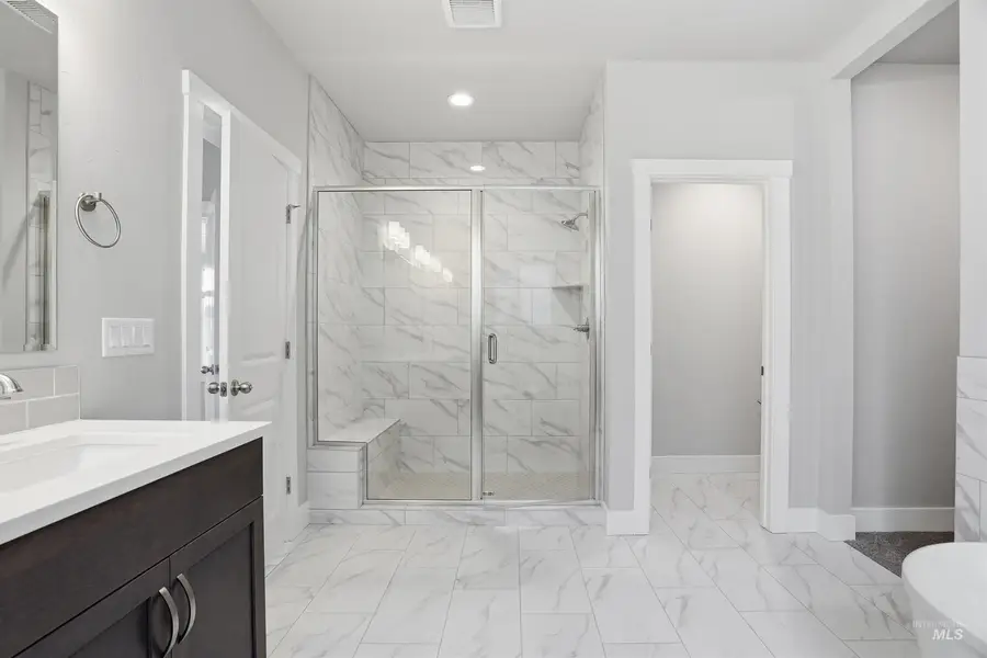 5702 W Ladle Rapids St, Meridian, ID 83646 - #3