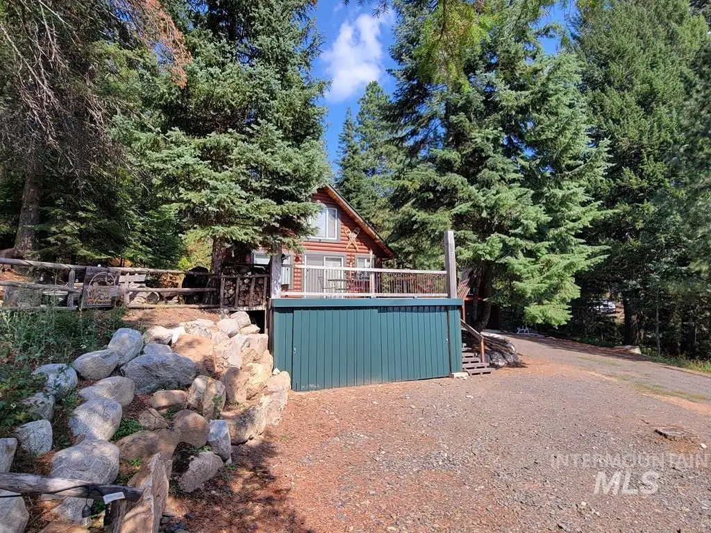 1511 West Mountain Rd, Donnelly, ID 83615 - Image #1