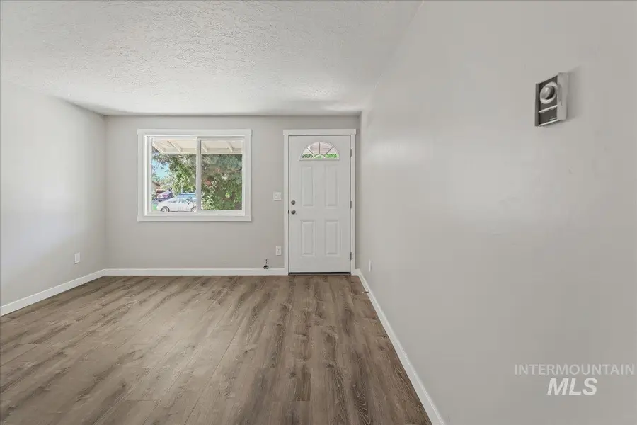 1218 N Plateau Ave, Caldwell, ID 83605 - Image #3
