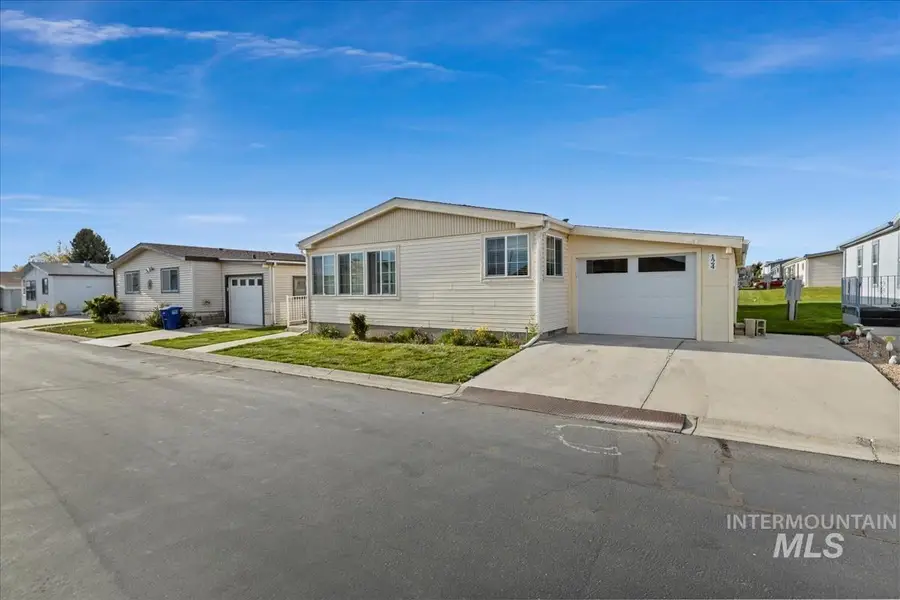 1907 Flamingo Ave #124, Nampa, ID 83651 - Image #3