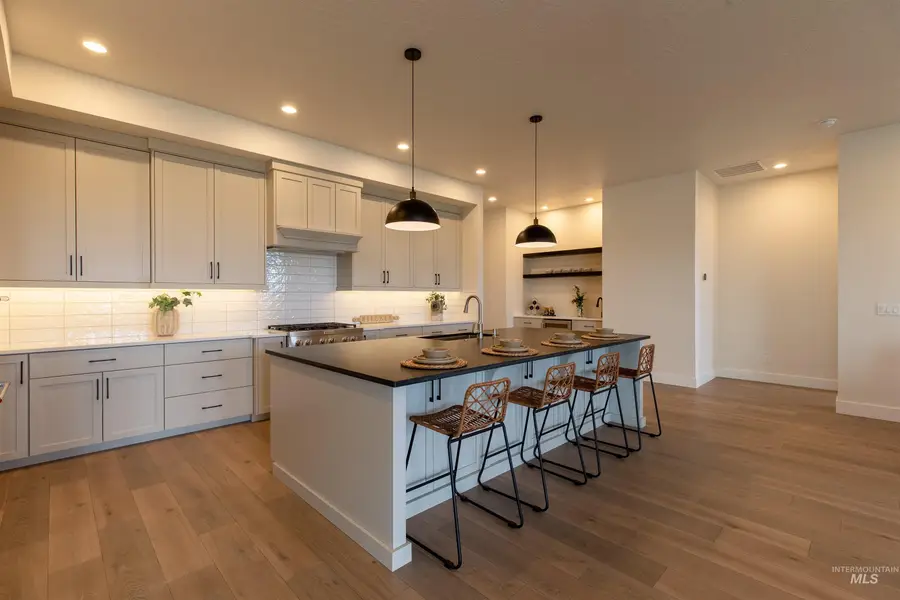 426 E Jarvis St, Meridian, ID 83642 - Image #3