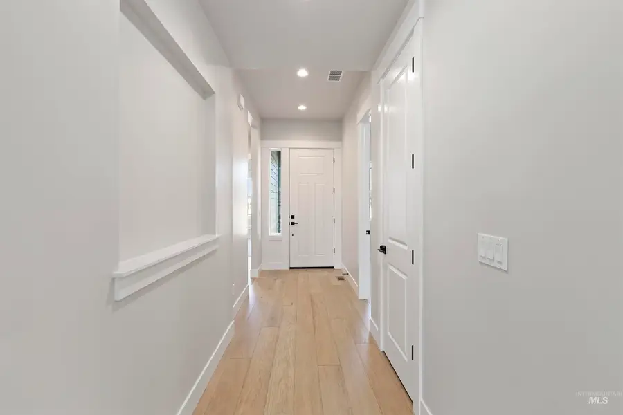 2247 E Blakehurst St, Kuna, ID 83634 - Image #2