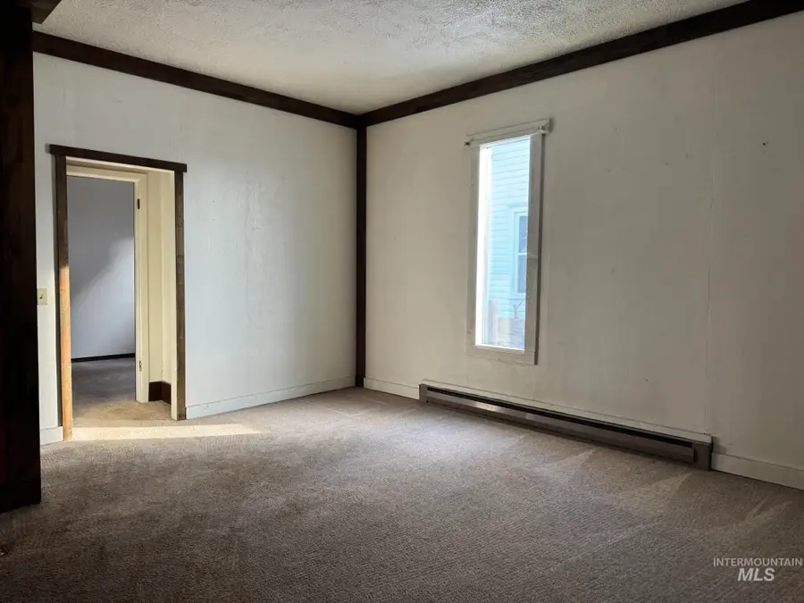 518 Montana Street, Gooding, ID 83330 - #2