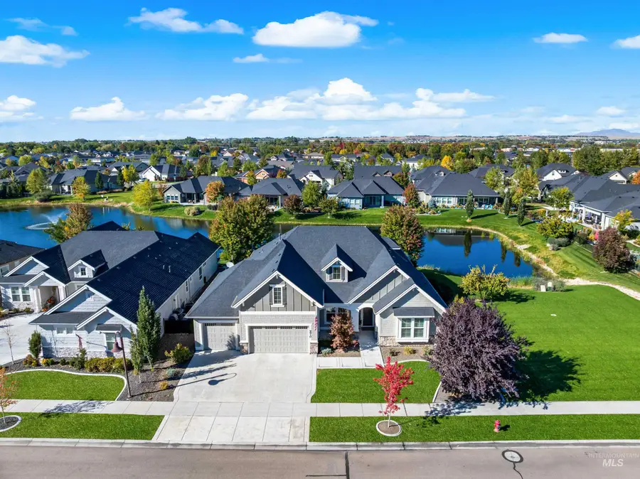 9910 W Hercules Dr, Star, ID 83669 - Image #2