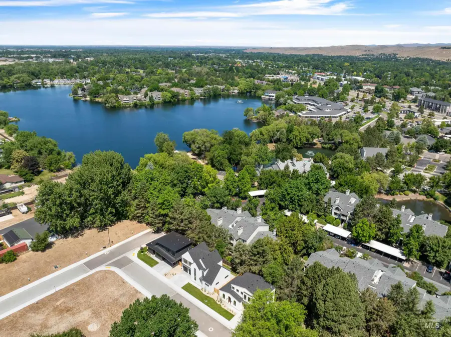 3035 N Water Run Ln., Boise, ID 83703 - Image #3