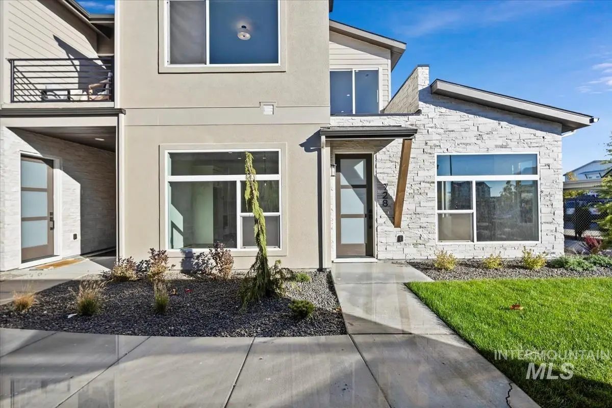 728 S Calhoun Ln, Star, ID 83669 - Image #1