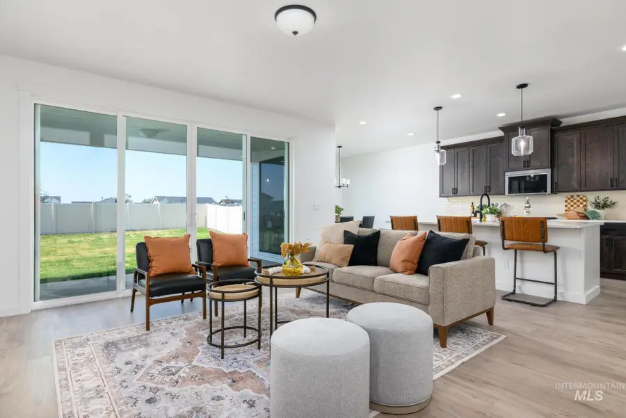 8902 W Moon River Dr, Star, ID 83669 - Image #2