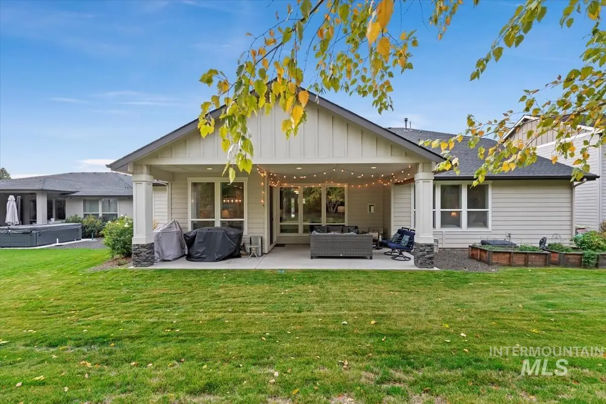 6352 N Sweet Valley Pl, Meridian, ID 83646 - Image #1