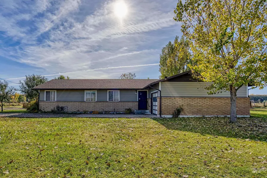 425 W Peach Rd, Ontario, OR 97914 - Image #2