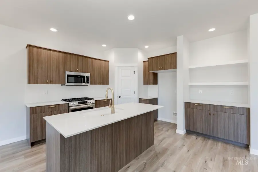 2459 N Silver Wolf Ave, Star, ID 83669 - Image #3