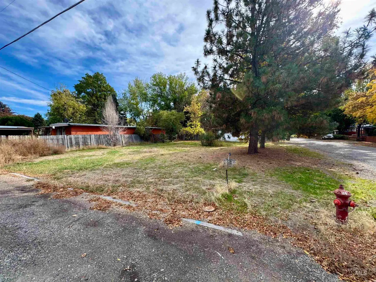 324 N Carmen, Shoshone, ID 83352 - #1