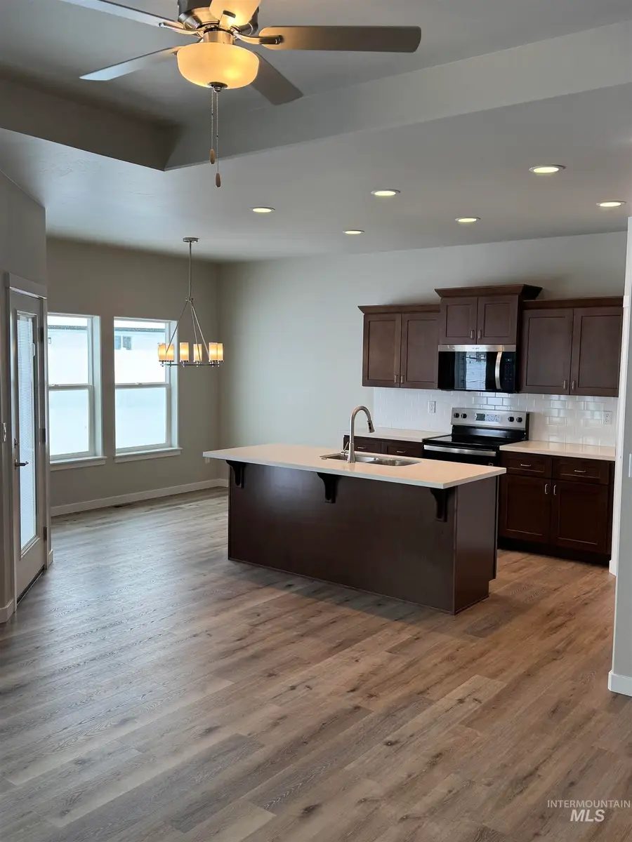 2050 Harrison St, Twin Falls, ID 83301 - #2