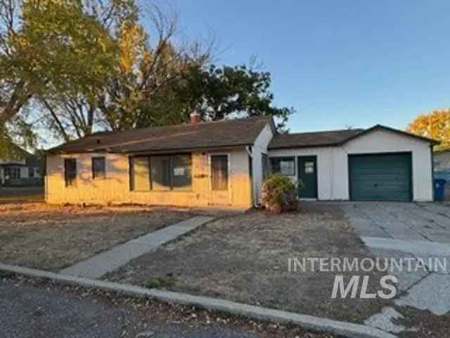 810 E 9th N, Mountain Home, ID 83647 - Image #1
