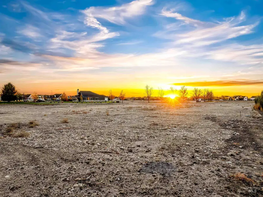 21583 River Ranch Ln, Star, ID 83669 - Image #2