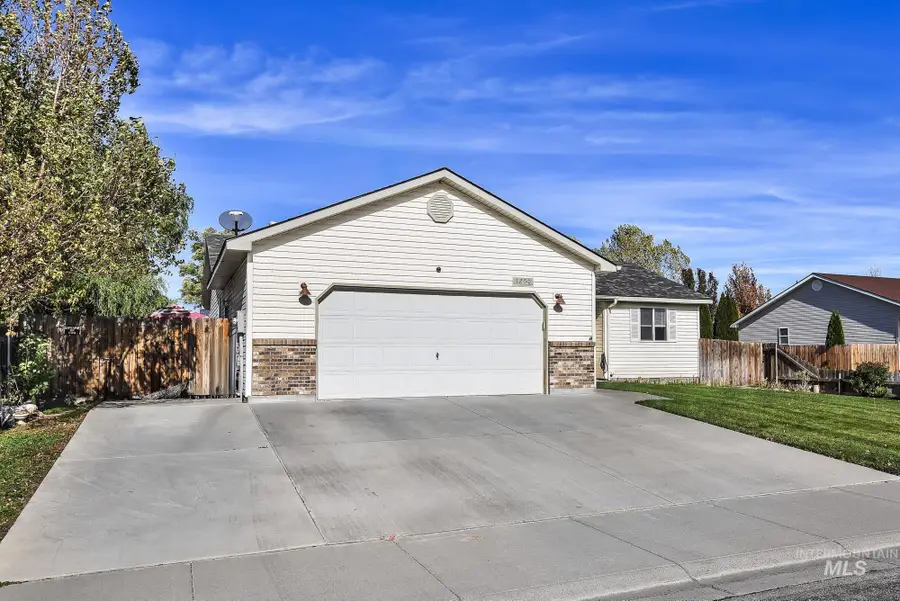 1250 NW Pintail, Mountain Home, ID 83647 - Image #2