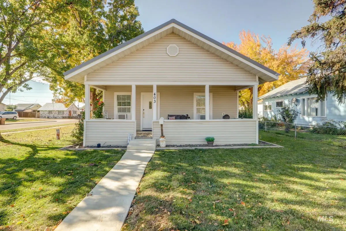 403 N Commercial Ave, Emmett, ID 83617 - Image #1