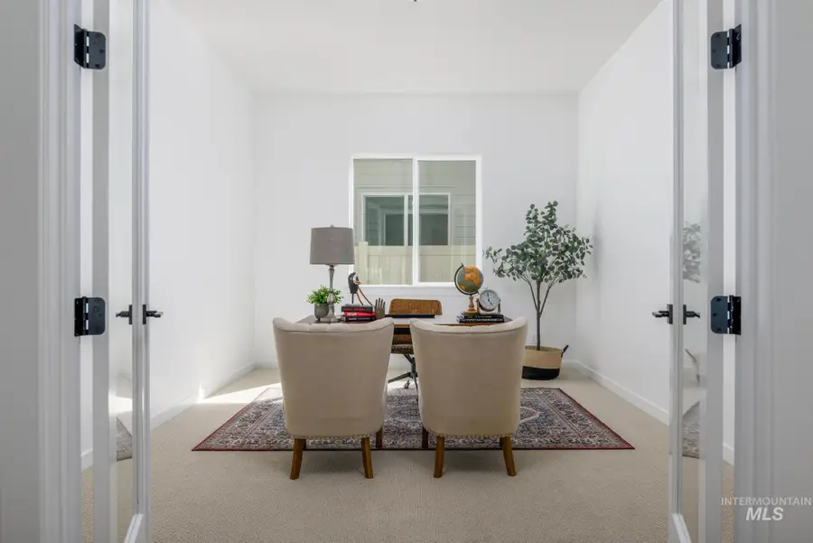 14702 Port Royal St, Caldwell, ID 83607 - Image #2