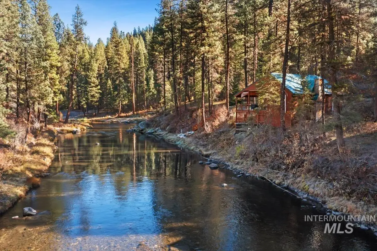 72 Thunder Road, Garden Valley, ID 83622 - Image #1