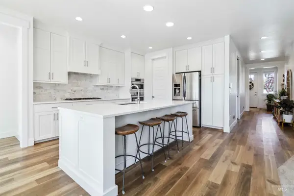 5916 S Wayland Way, Meridian, ID 83642