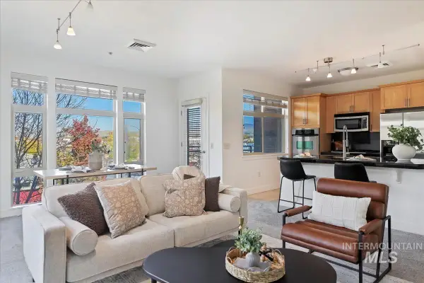 406 S 13th St #307, Boise, ID 83702