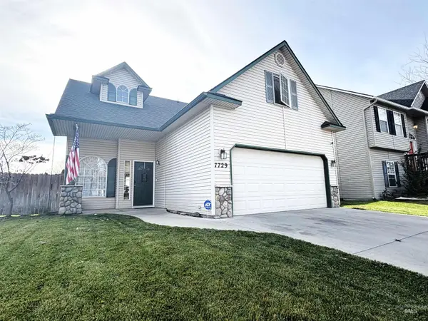 7729 Prism Ct, Nampa, ID 83687