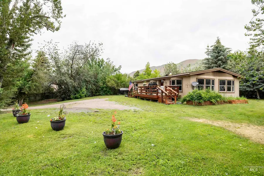 407 Broadford Rd, Bellevue, ID 83313 - Image #3