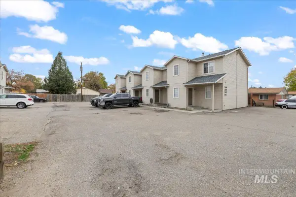 1922 E Linden St, Caldwell, ID 83605