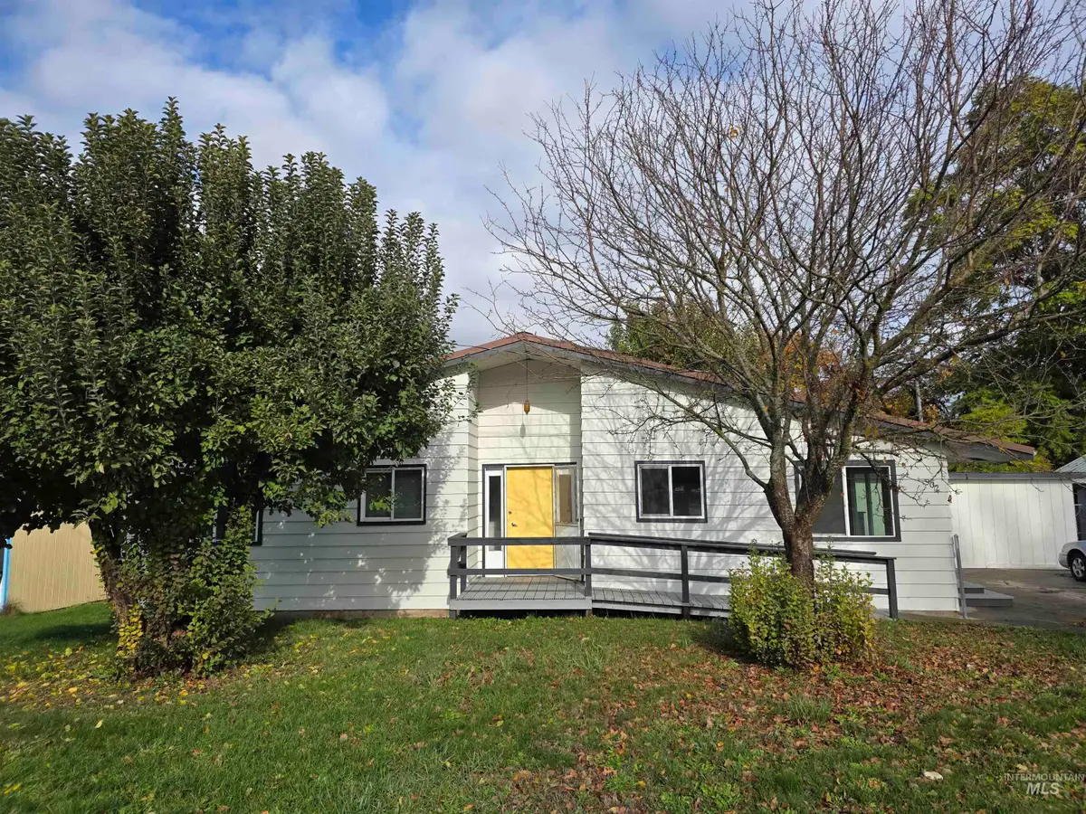 902 3rd St, Kamiah, ID 83536 - Image #1