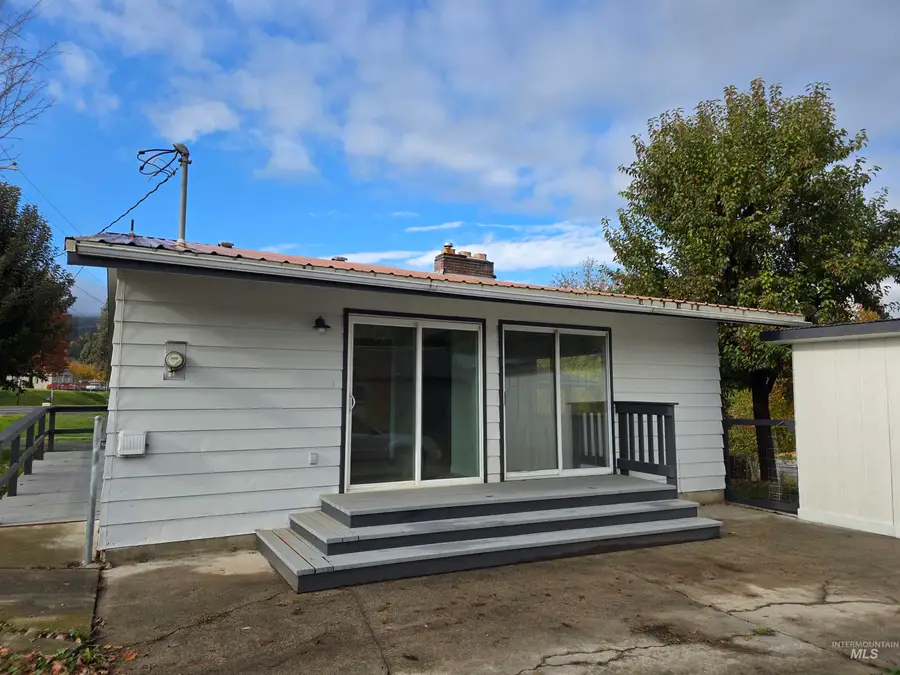 902 3rd St, Kamiah, ID 83536 - Image #2