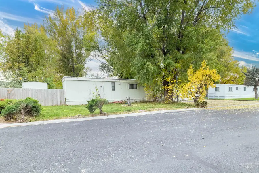 5016 E Ustick Rd #Trlr 25, Caldwell, ID 83605 - Image #3