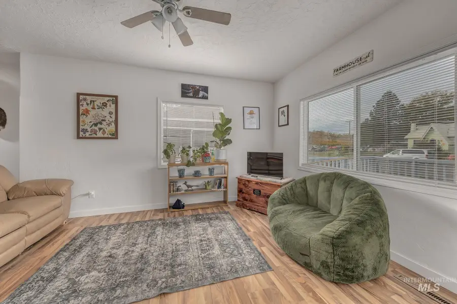 425 E Liberty, Weiser, ID 83672 - Image #3