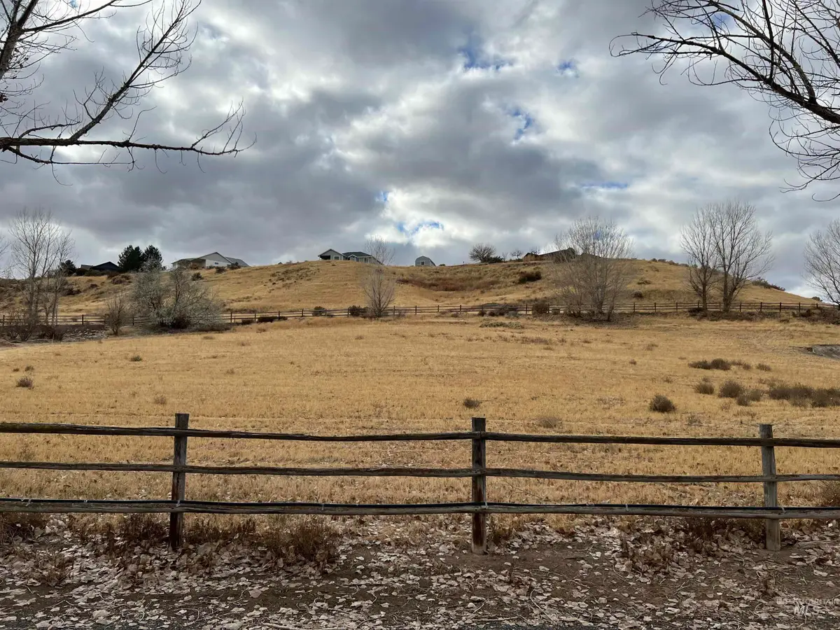 4521 Mesa View Rd, Buhl, ID 83316 - Image #1