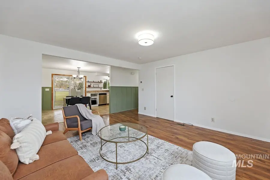 285 E 14th North, Mountain Home, ID 83647 - Image #3