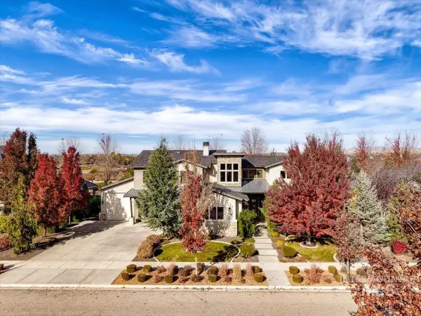 5570 W Founders Dr, Eagle, ID 83616
