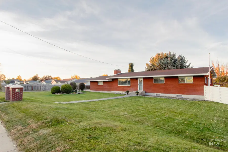2008 Smith Ave, Nampa, ID 83651 - Image #3