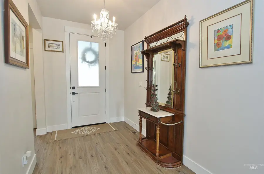 12531 W Arabian Dr, Boise, ID 83709 - Image #2