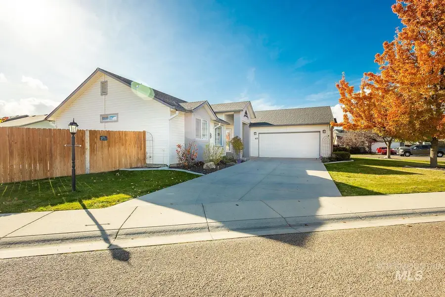 823 Royal St, Caldwell, ID 83605 - Image #2