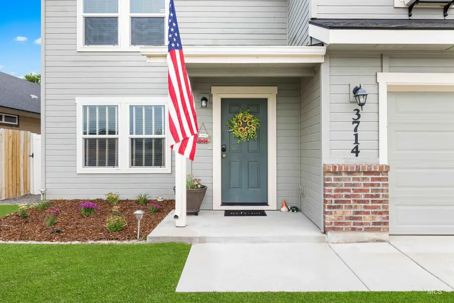 3714 E Holly Ridge Dr, Nampa, ID 83686 - Image #2