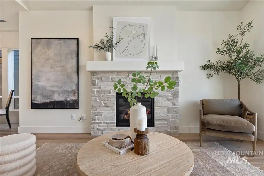 3527 E Warm Springs Ave, Boise, ID 83716 - Image #3