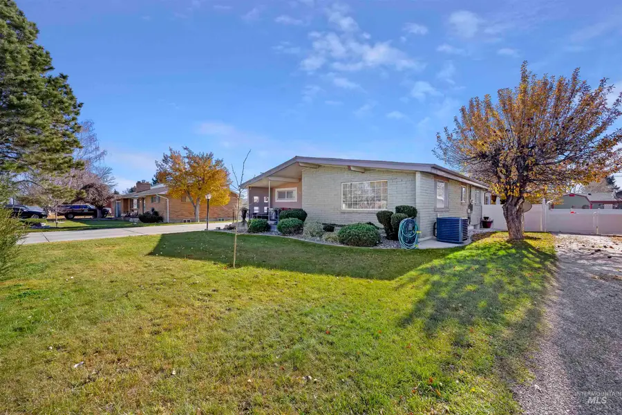 301 E 27th St, Burley, ID 83318 - Image #3