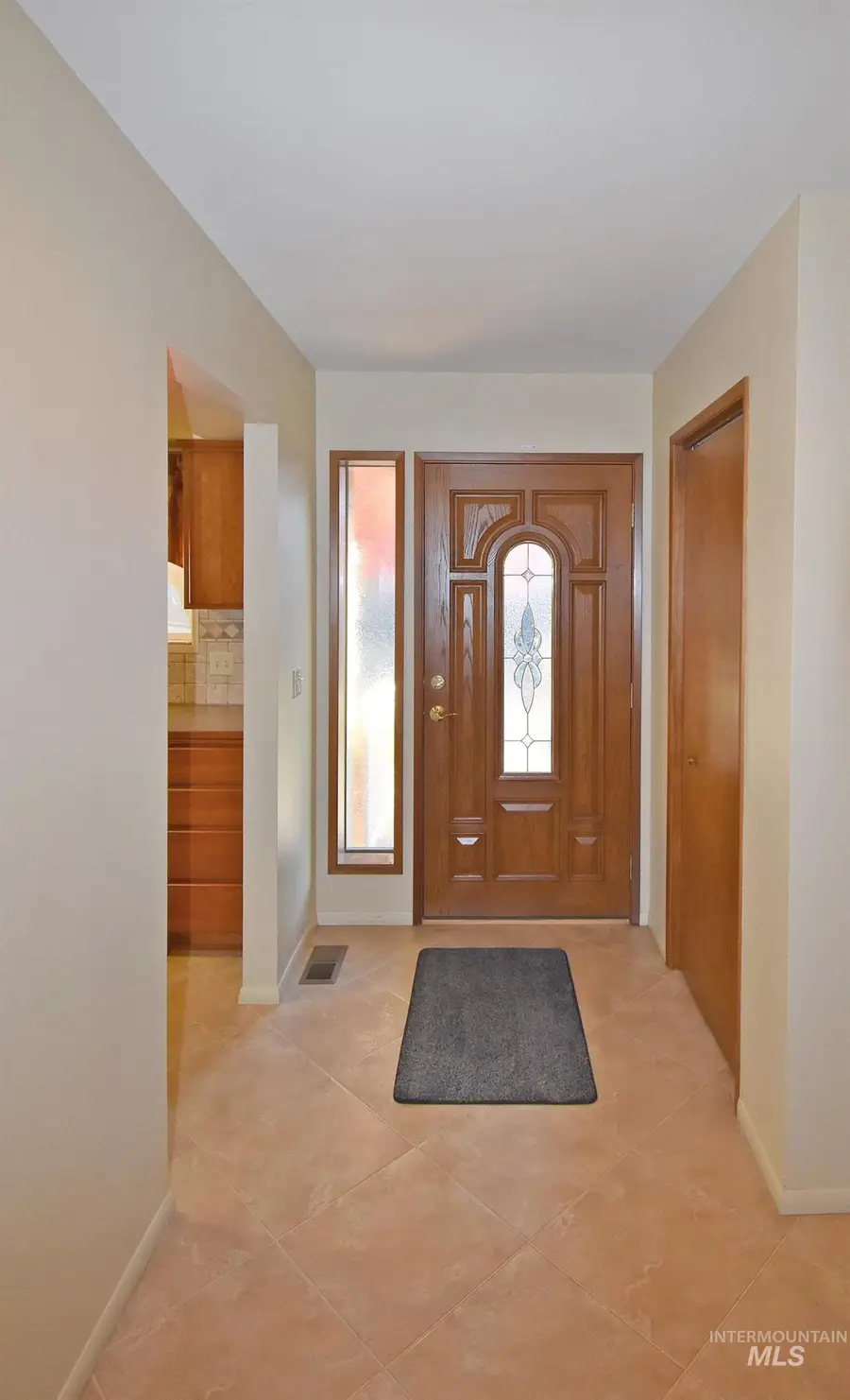 405 Crestline Circle Drive, Lewiston, ID 83501 - Image #2