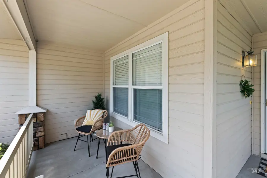 8333 N Duncan Ln, Boise, ID 83714 - Image #3