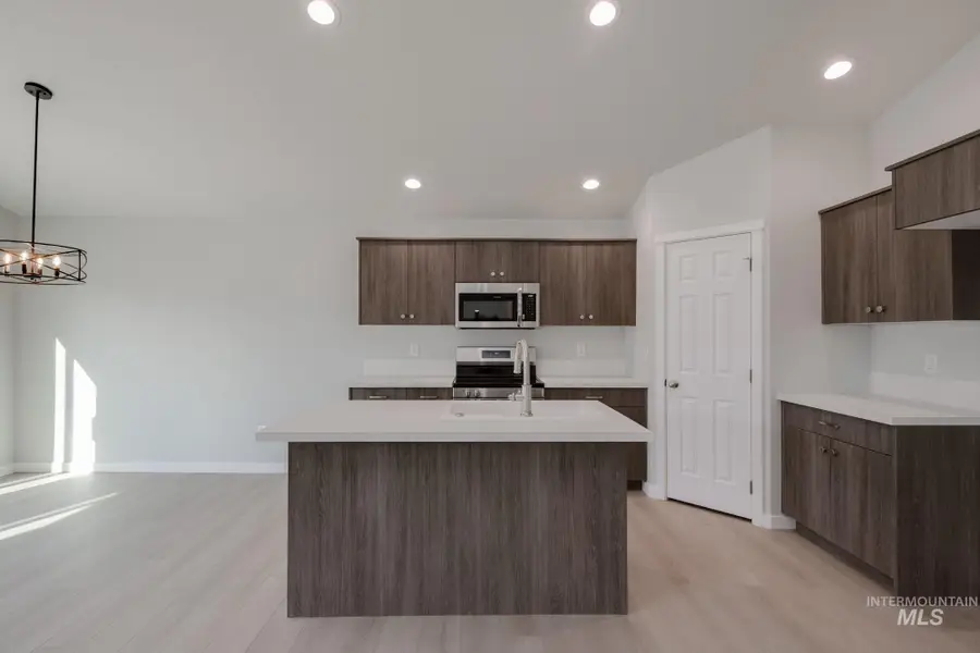 345 N Cranesbill Ave, Kuna, ID 83634 - Image #3