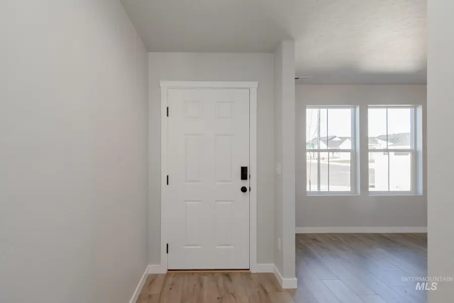 348 N Meadowsweet Ave, Kuna, ID 83634 - Image #2