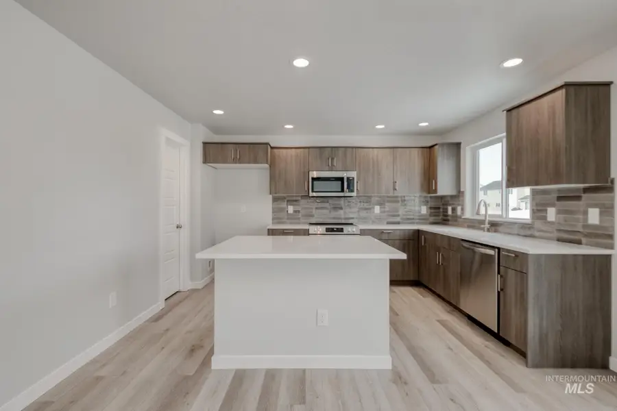 1702 Webb Brook St, Middleton, ID 83644 - Image #3