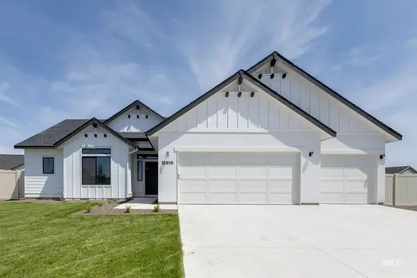 7226 E Shields Dr, Nampa, ID 83687