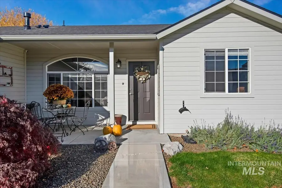 5887 S Orchid Way, Boise, ID 83716 - Image #2