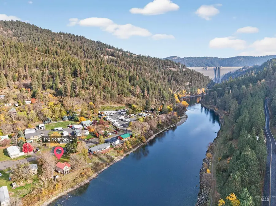 142 Northfork Dr, Ahsahka, ID 83520 - Image #2