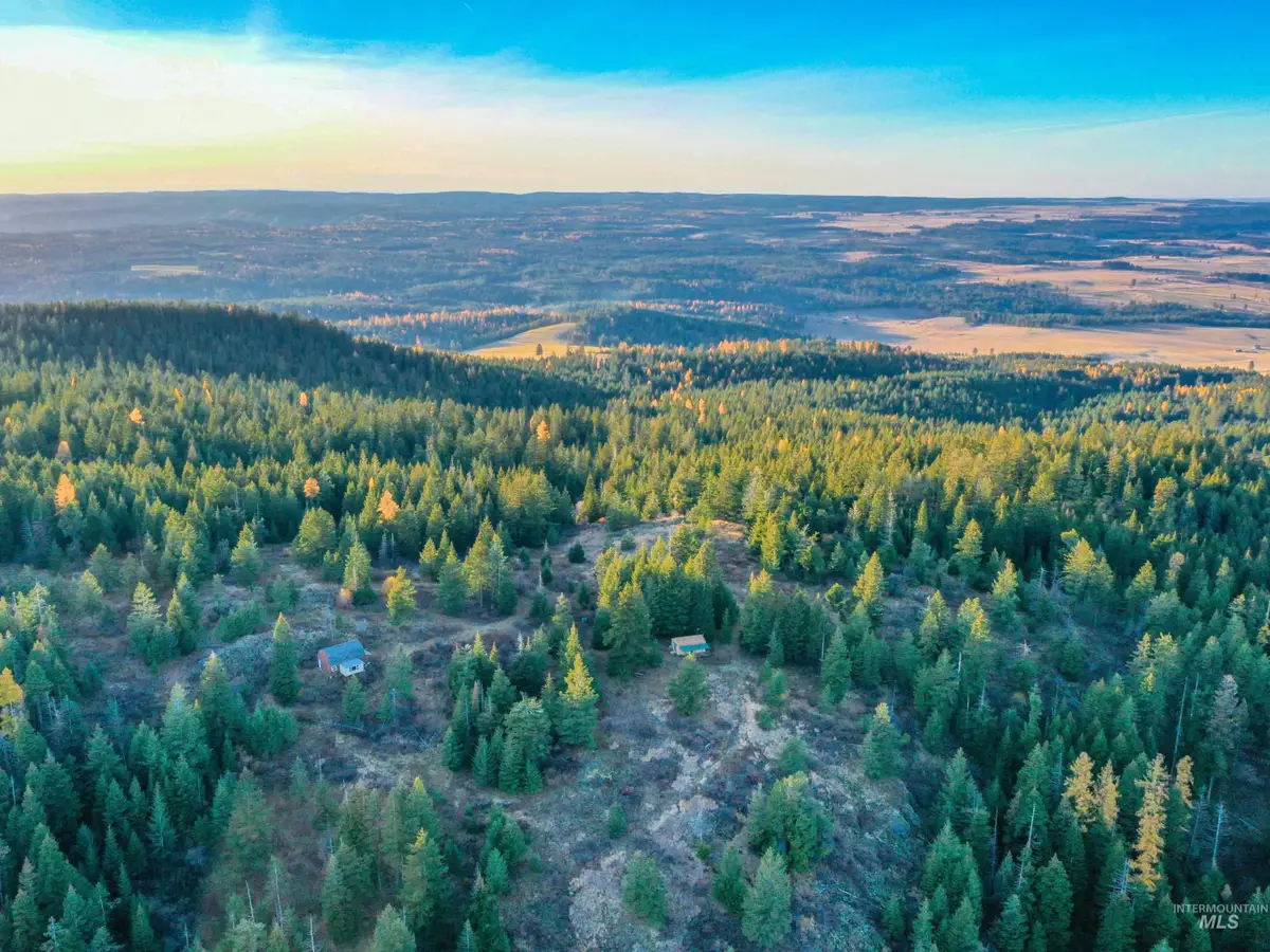 624 Radar Rd, Cottonwood, ID 83522 - Image #1