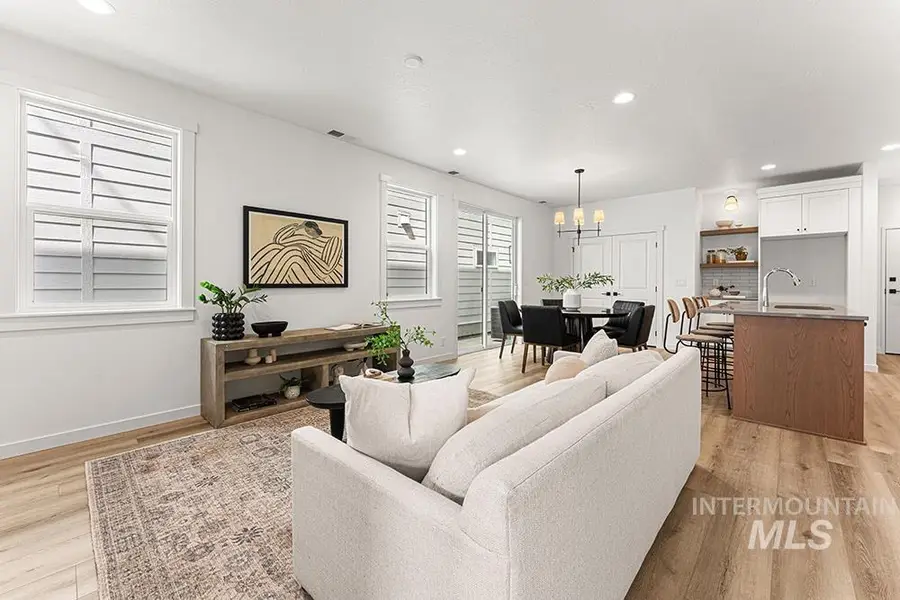 3552 W Anderson St, Boise, ID 83703 - Image #2